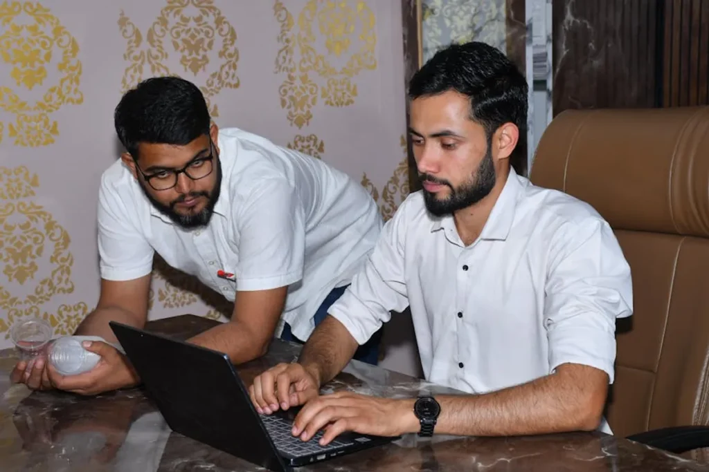 aaryaeditz.org Ranking Keywords: What They Reveal