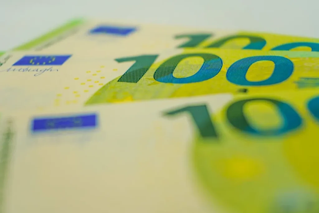 FTSE 100: Latest Market Trends and What Moves the Index