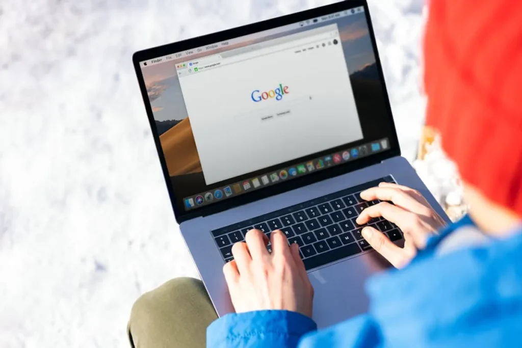 Search Engine Position Tracker: Track SERP Movement